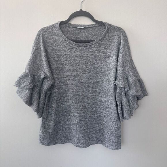 Ces Femme Grey Flutter Sleeve Detial Soft Top EUC - Picture 1 of 7